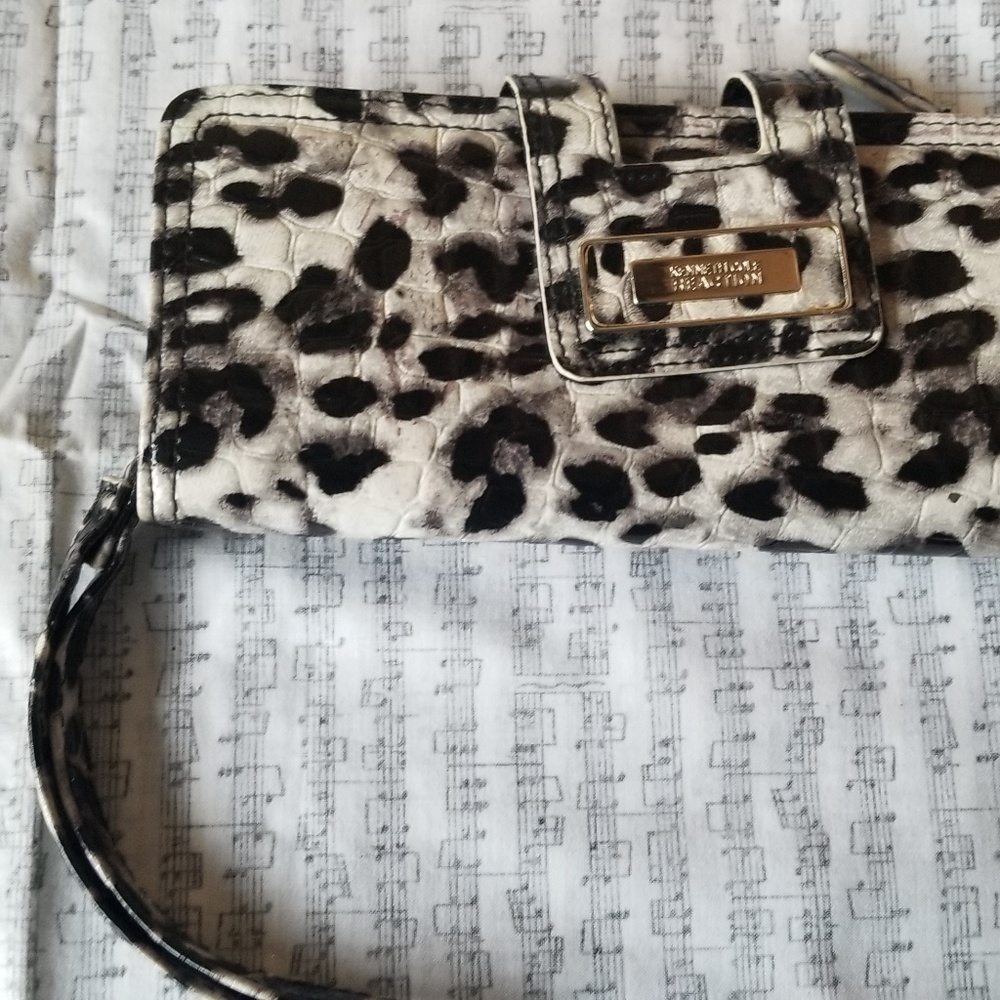 Kenneth Cole wallet